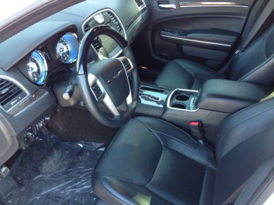 2012 Chrysler 300C  Base