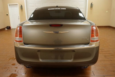 2011 Chrysler 300C
