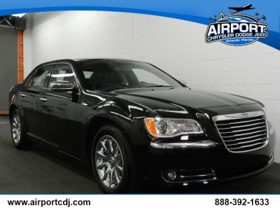 2013 Chrysler 300C Base