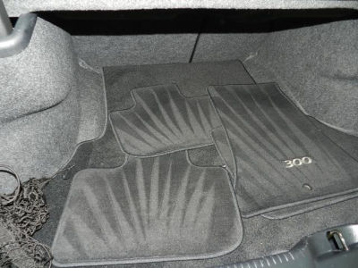 2013 Chrysler 300C  Base