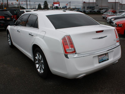 2011 Chrysler 300C  Base