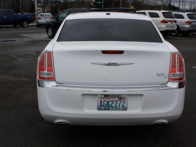 2011 Chrysler 300C  Base