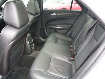2011 Chrysler 300C  Base