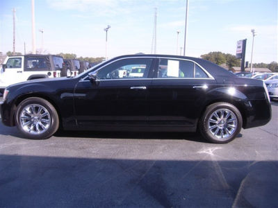 2012 Chrysler 300C  Base