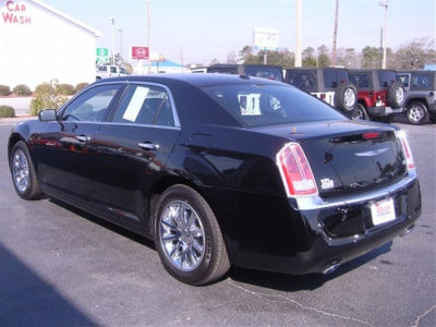 2012 Chrysler 300C  Base