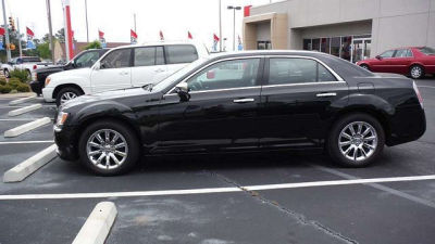 2013 Chrysler 300C Base