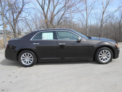 2012 Chrysler 300C  Base