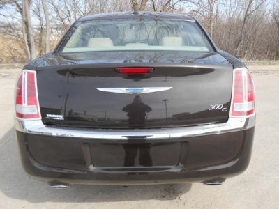 2012 Chrysler 300C  Base