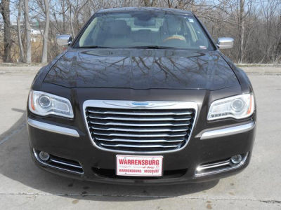2012 Chrysler 300C  Base