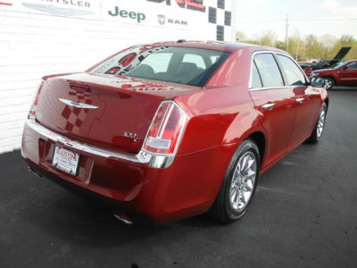 2012 Chrysler 300C  Base