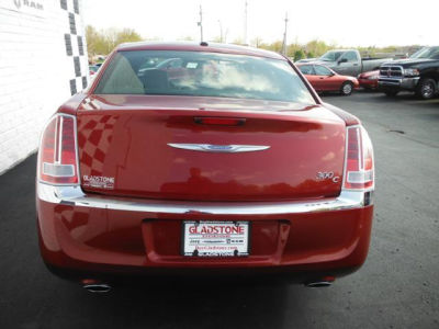 2012 Chrysler 300C  Base
