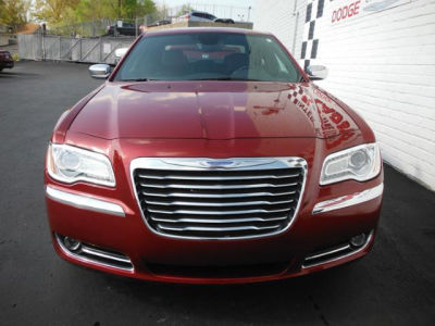 2012 Chrysler 300C  Base