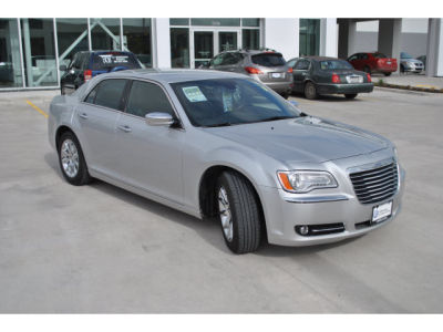2012 Chrysler 300C  Base
