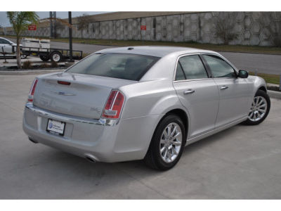 2012 Chrysler 300C  Base
