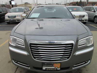 2011 Chrysler 300C  Base