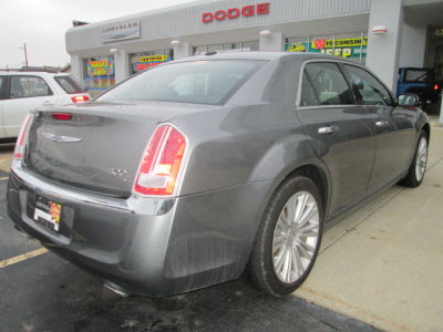 2011 Chrysler 300C  Base