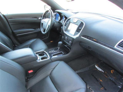 2012 Chrysler 300C  Base