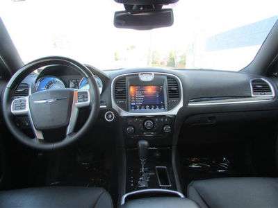 2012 Chrysler 300C  Base