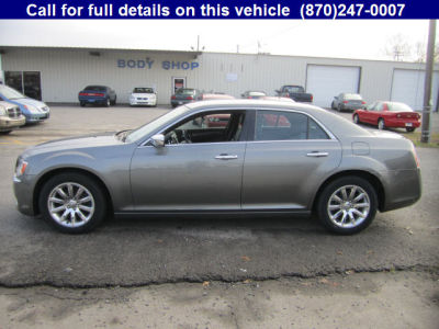 2012 Chrysler 300C  Base