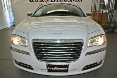 2011 Chrysler 300C  Base