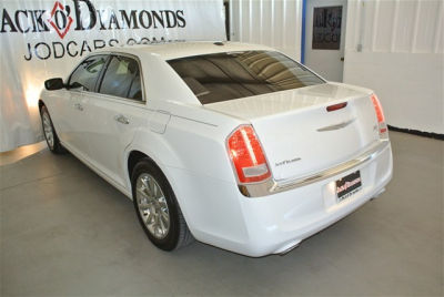 2011 Chrysler 300C  Base