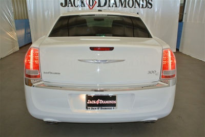 2011 Chrysler 300C  Base