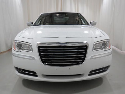 2011 Chrysler 300C  Base