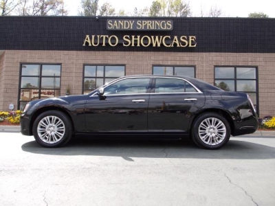 2011 Chrysler 300C  Base