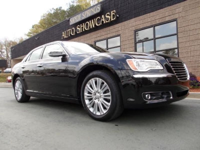2011 Chrysler 300C  Base