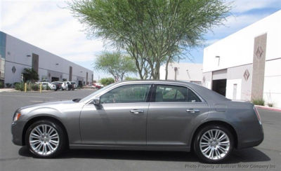 2011 Chrysler 300C  Base