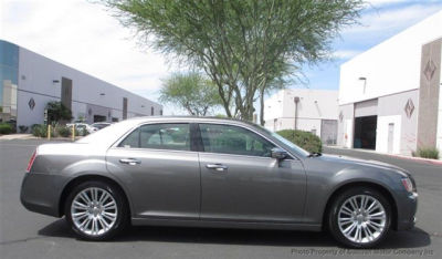 2011 Chrysler 300C  Base