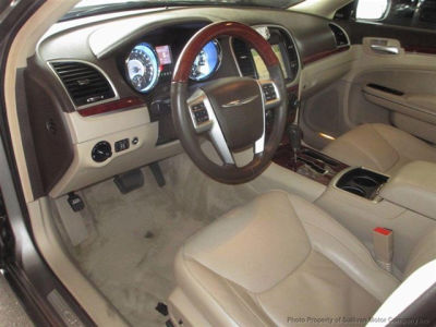 2011 Chrysler 300C  Base