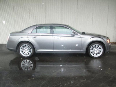 2011 Chrysler 300C  Base