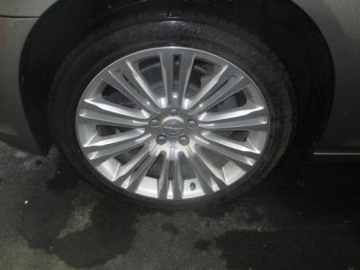 2011 Chrysler 300C  Base