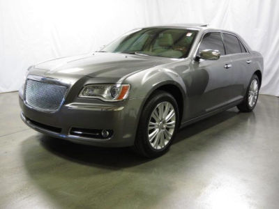 2011 Chrysler 300C  Base
