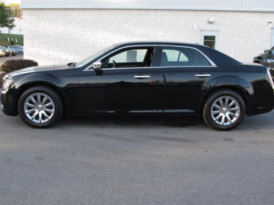 2012 Chrysler 300C Base