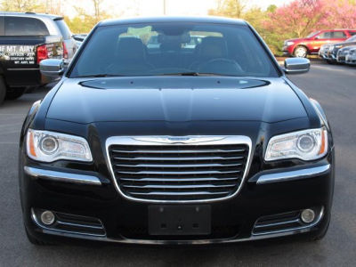 2012 Chrysler 300C  Base