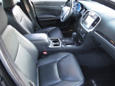 2012 Chrysler 300C  Base