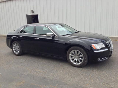 2012 Chrysler 300C Base