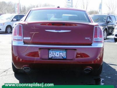 2011 Chrysler 300C  Base