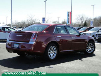 2011 Chrysler 300C  Base