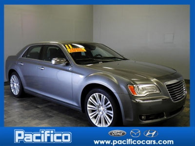 2011 Chrysler 300C Base