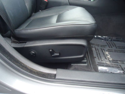 2012 Chrysler 300C  Base