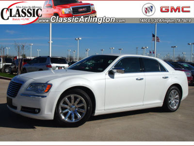 2012 Chrysler 300C Base