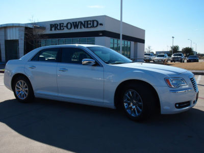2012 Chrysler 300C  Base
