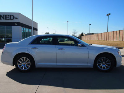 2012 Chrysler 300C  Base