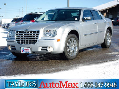 2010 Chrysler 300C  Base