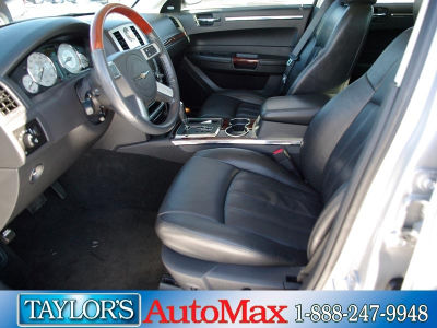 2010 Chrysler 300C  Base