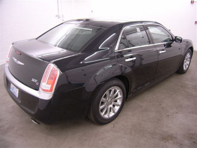 2012 Chrysler 300C  Base