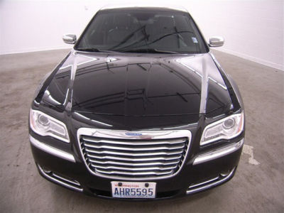 2012 Chrysler 300C  Base